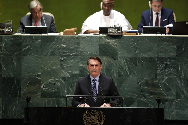 EXCLUSIVO-Brasil muda tradição diplomática e deve votar contra condenação de embargo a Cuba na ONU